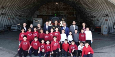 Bandırma’da Ana Jet Üssü kapılarını çocuklara açtı