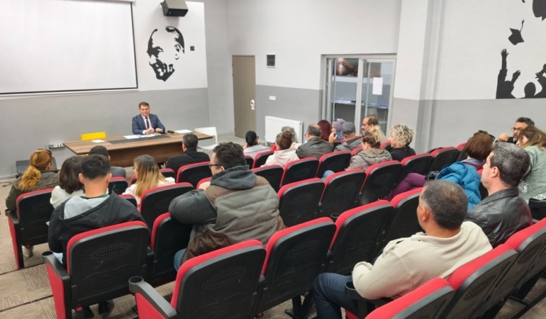 Burhaniye’ de 19 Mayıs Sergileri Planlama Toplantısı yapıldı