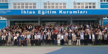 İhlas Koleji 30. Yıl Mezunlar Buluşması’nda "Büyük aile" ve "Güçlü ekosistem" vurgusu