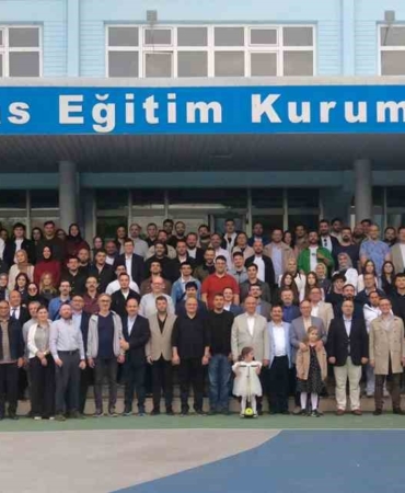 İhlas Koleji 30. Yıl Mezunlar Buluşması’nda "Büyük aile" ve "Güçlü ekosistem" vurgusu