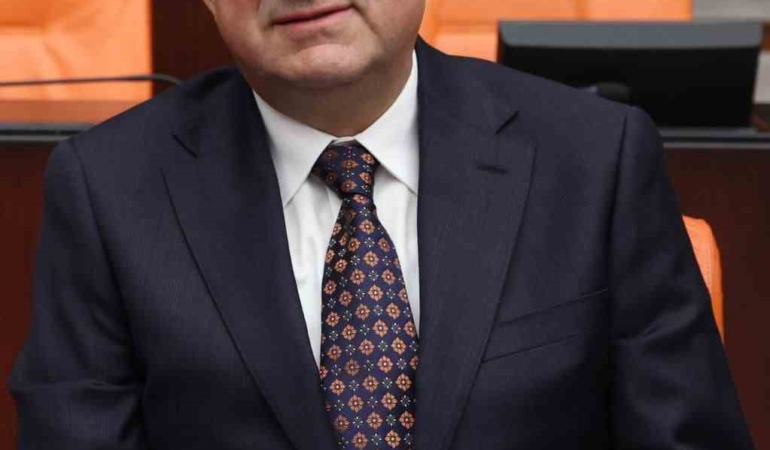 AK Partili Gider: “Asıl sorumluluğumuz; gençlerimizin önünü açmak”