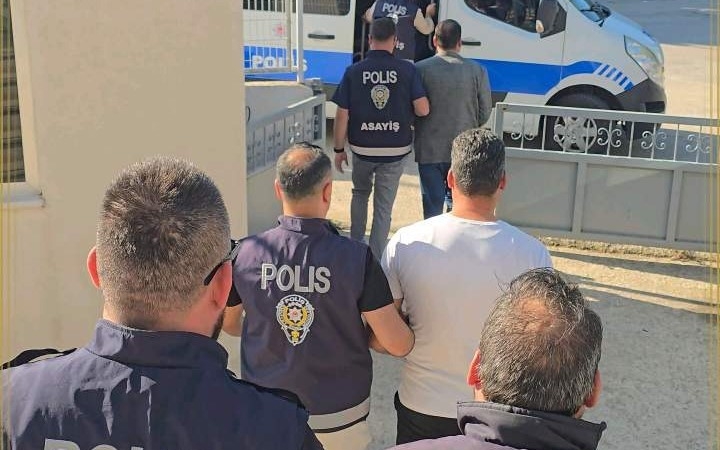 Karacabey’de aranan 4 hükümlü yakalandı