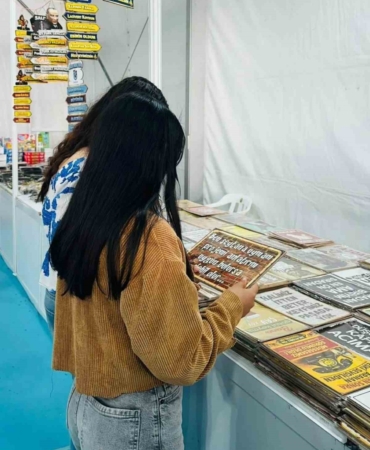 Koruma altındaki çocuklar kitap fuarında yazarlarla buluştu