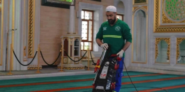 Arnavutköy’de camiler bayrama hazır