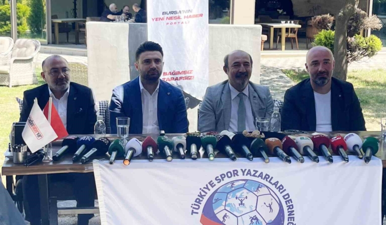 Enes Çelik: "Transferde önceliğimiz bonservissiz oyuncular"