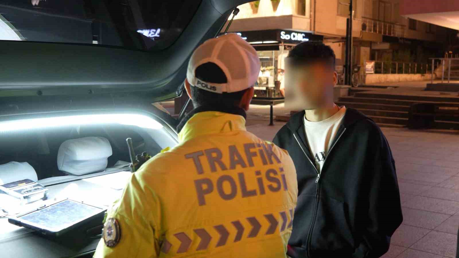 Kadıköy’de makas atan sürücüye 90 bin TL ceza