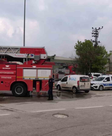 Bursa’da sunta fabrikasında korkutan yangın