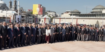 Taksim Meydanı’nda 19 Mayıs töreni düzenlendi