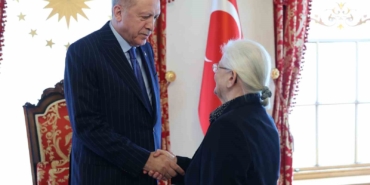 Demokrasi şehitleri mağdurları ilk kez Dolmabahçe’de
