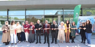 İnesmek yağlı boya kursiyerlerinin eserleri görücüye çıktı