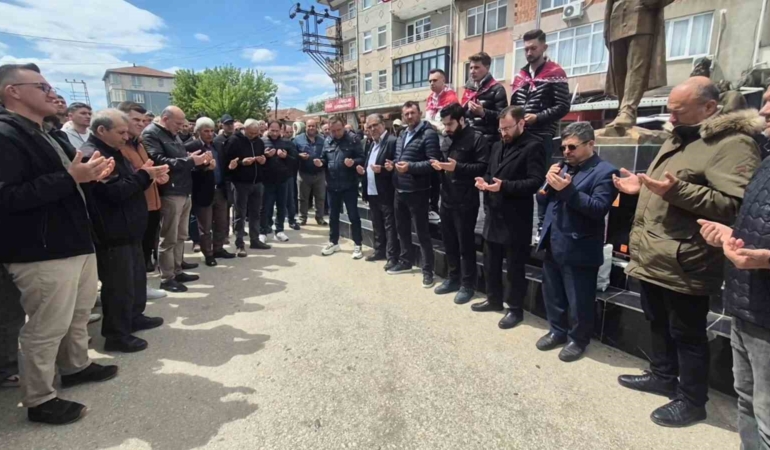 Vatani görev yolunda duygusal uğurlama