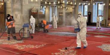 Fatih Camii’nde Kurban Bayramı hazırlığı