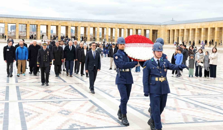 Fenerbahçe Divan Kurulu, kulübün kuruluşunun 119. yılında Anıtkabir’i ziyaret etti