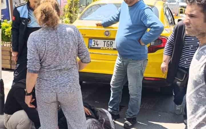 Şişli’de geri geri giden taksi, yaşlı kadını altına aldı