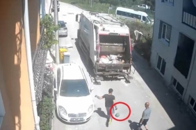 Temizlik işçilerinin topla eğlendiği anlar kamerada