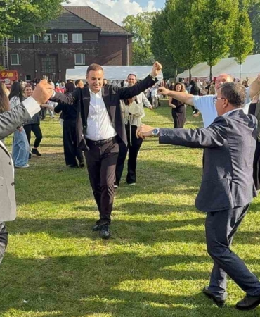 Başkan Akın Almanya’daki hemşehrileriyle hasret giderdi