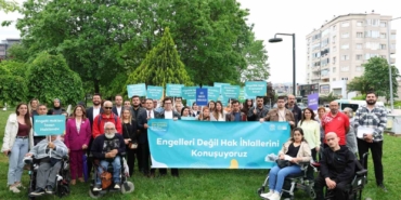 Nilüfer’de sloganlar engelleri aşmak için yükseldi