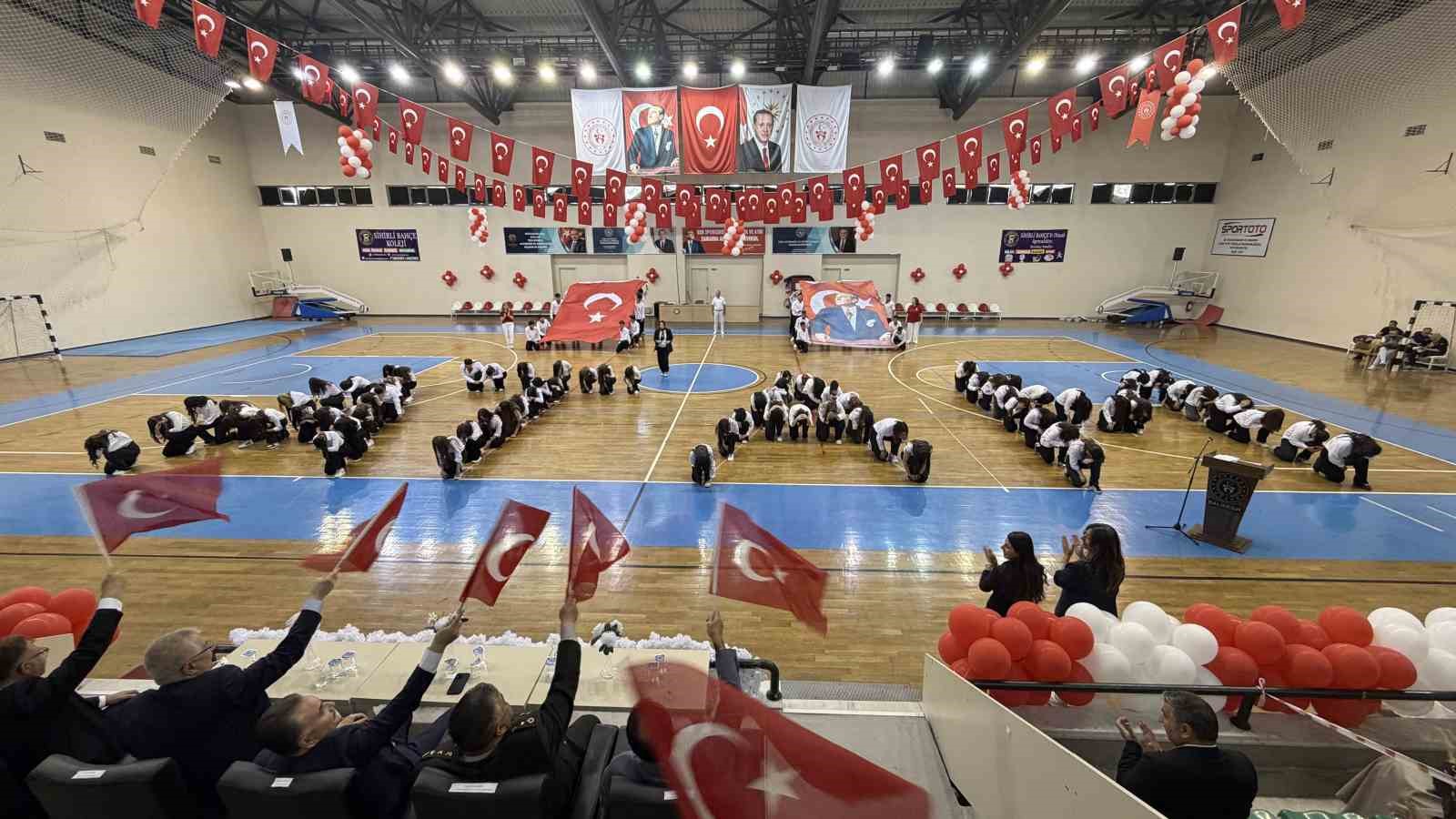 Edremit’te 19 Mayıs coşkusu