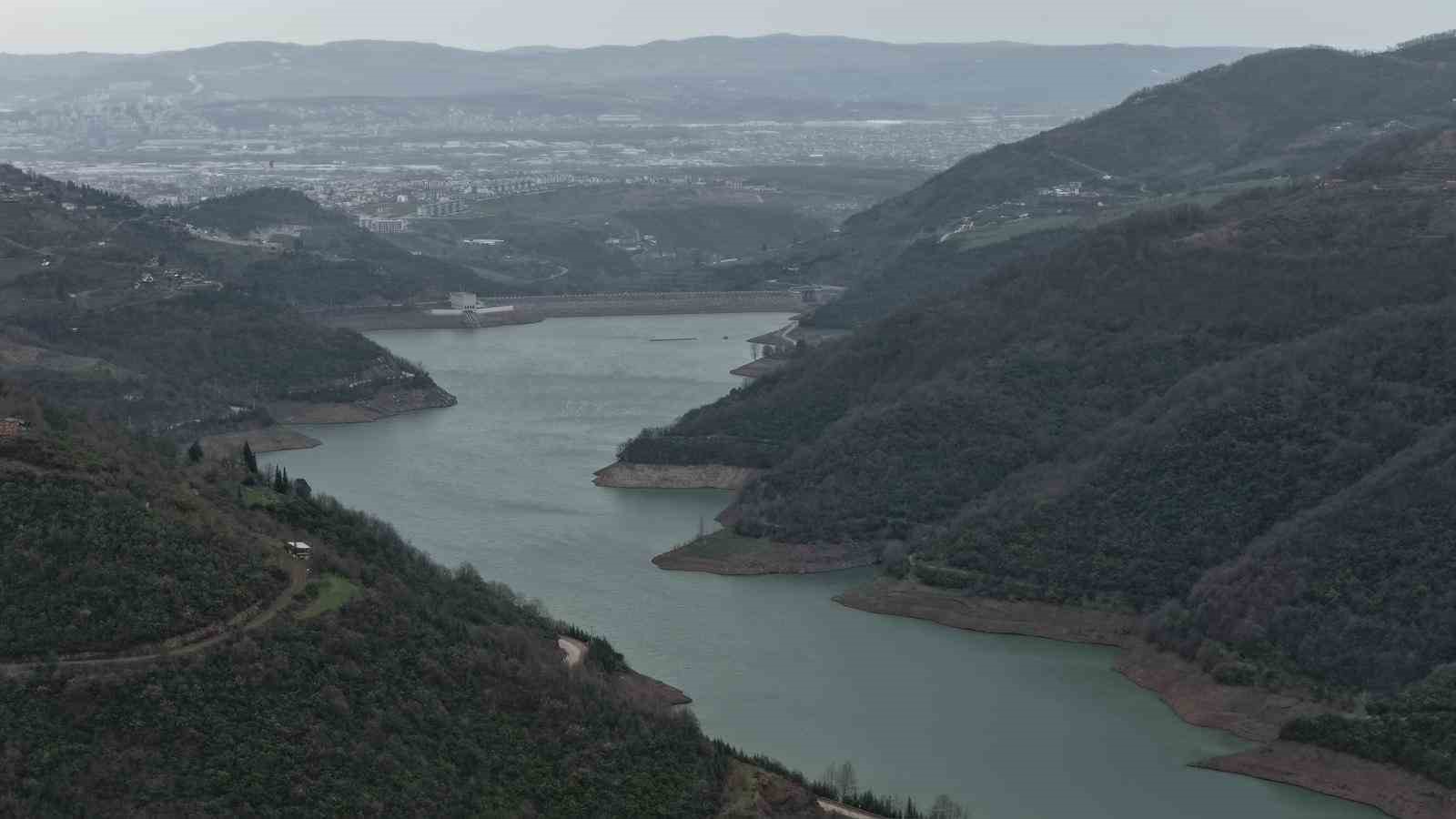 Kocaeli Valiliğinden Yuvacık Barajı için "kontrollü su deşarjı" uyarısı