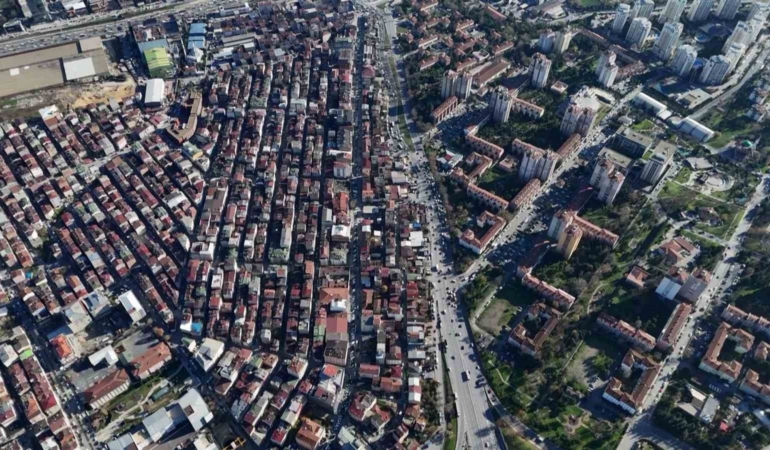 İstanbul’da hayatın iki farklı yüzü aynı karede
