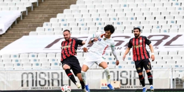 Trendyol Süper Lig: Fatih Karagümrük: 0 - Corendon Alanyaspor: 1 (İlk yarı)