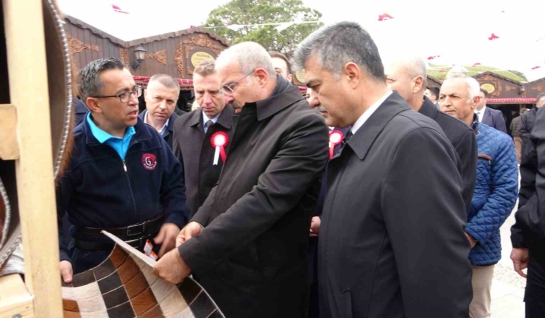 Çanakkale’de ‘İşyurtları Ürün ve El Sanatları Fuarı’ açıldı