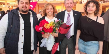 Burhaniye’ de 2 çocuk annesi Ayla Erdil bölüm birincisi oldu