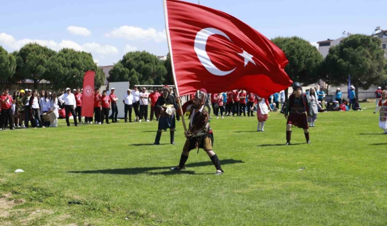 Burhaniye’de 19 Mayıs coşkusu yaşandı