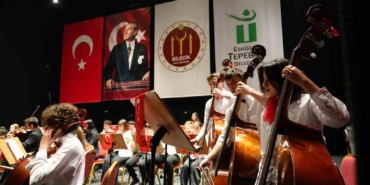 Çocuk Senfoni Orkestrası’nın konseri ayakta alkışlandı