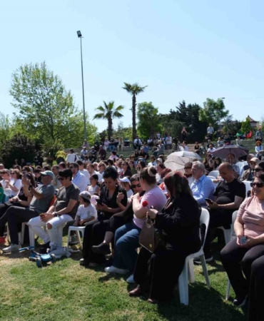 Büyükçekmece’de Anneler Günü Konseri, renkli görüntülere sahne oldu