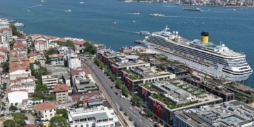 İstanbul’da 19 Mayıs coşkusu, Boğaz’la bütünleşen bayrak manzarası görsel şölen sundu