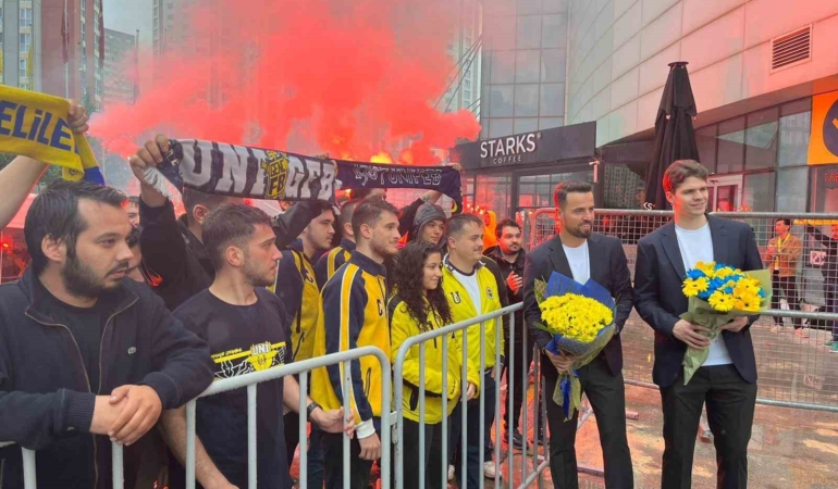 Fenerbahçe Erkek Basketbol Takımı, Final Four için Atina’ya uğurlandı