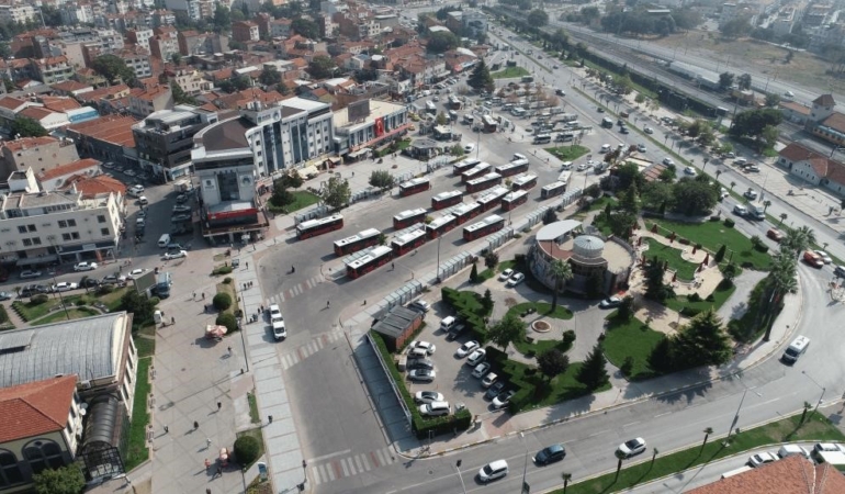 Büyükşehir Belediyesi yeni düzenlemeler ile toplu taşıma ağını rahatlatıyor