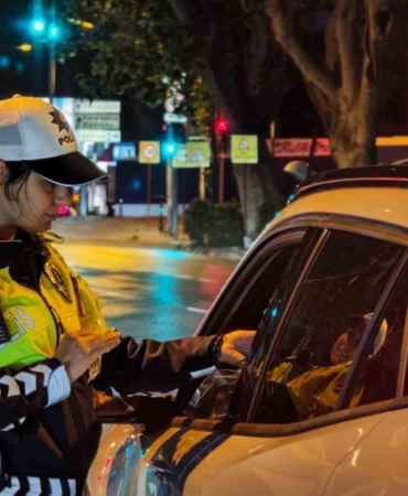Kadıköy’de polis ekiplerinden bayram denetimi
