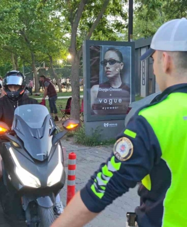 Kaldırımı yol gibi kullandılar, cezadan kaçamadılar
