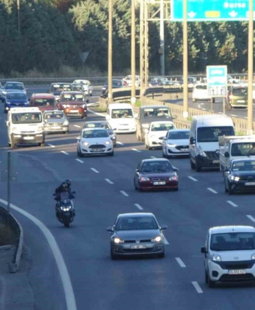 Bayram tatilinden dönüş erken başladı: Kocaeli’de yoğunluk arttı