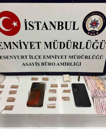 Esenyurt’ta, boş binada uyuşturucu ticareti yapan şahıslar yakalandı
