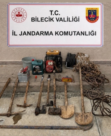 Bilecik’te define arayan 5 kişi suçüstü yakalandı