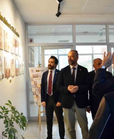 BŞEÜ’de ‘İz bırakan muhasebe bilim insanları’ sergisi açıldı