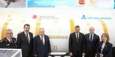 Bakan Çiftçi, SAHA EXPO’da yerli ve milli ürünleri inceledi