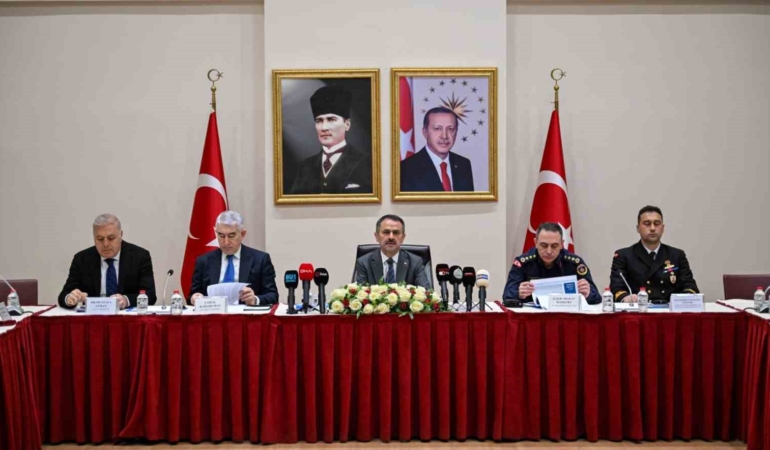 Kocaeli’de bir ayda 77 bin sürücüye trafik cezası kesildi