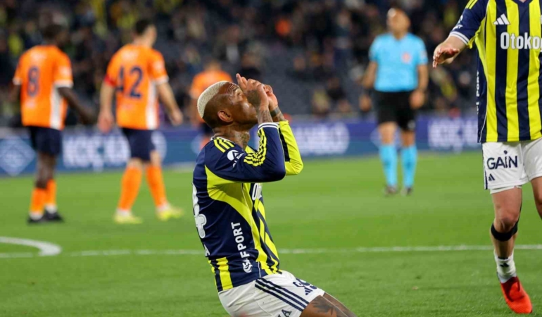 Talisca’dan Başakşehir karşısında hat-trick