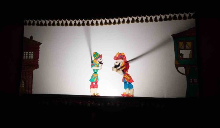 Yıldırımlı çocuklar Hacivat Ve Karagözle buluştu