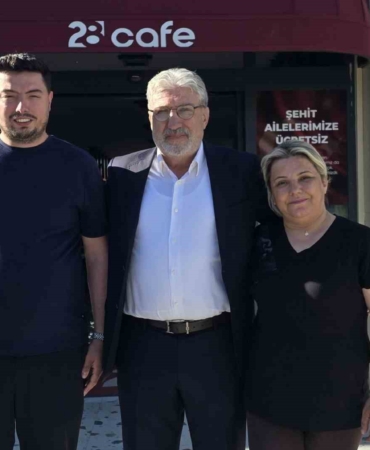 Merih Demiral kafe açtı, şehit ailelerine her şey ücretsiz oldu