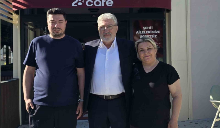 Merih Demiral kafe açtı, şehit ailelerine her şey ücretsiz oldu