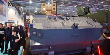 Dünyada ilk hibrit motorlu ALKA-KAPLAN HİBRİT aracı, dronları havada yakarak imha ediyor