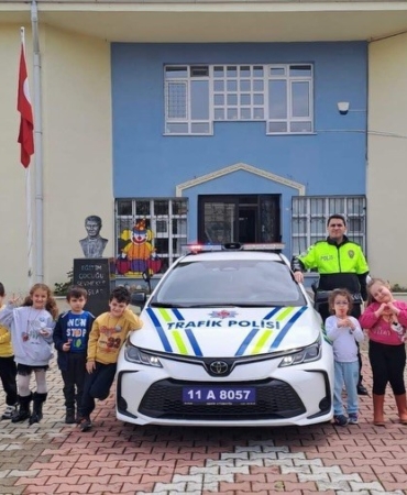 Bilecik’te miniklere trafik eğitimi