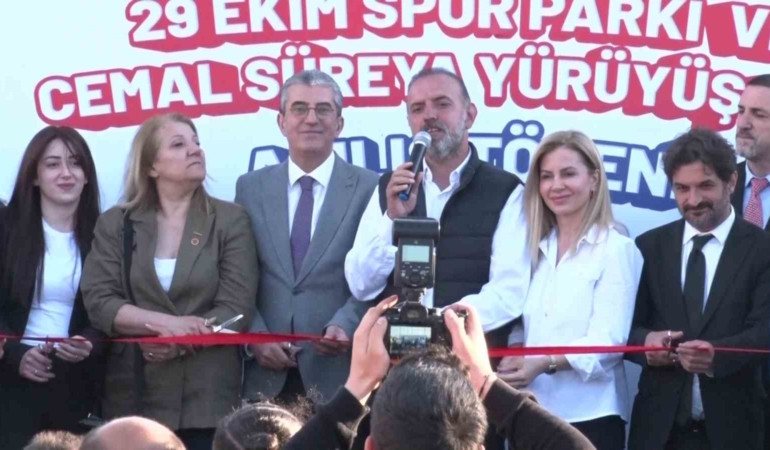 Sancaktepe’de 29 Ekim Spor Parkı ve Cemal Süreya Yürüyüş Yolu açıldı