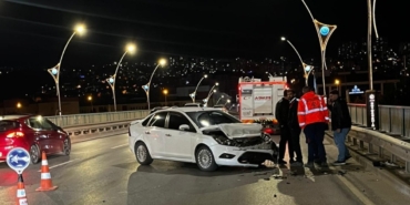 Yolda gördükleri kazaya anında müdahale eden A Takımı ikinci felaketi önledi