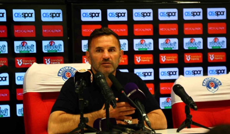 Okan Buruk: "İlk düşüncem, isteğim ve hayalim burada yine nice şampiyonluklar yaşamak"